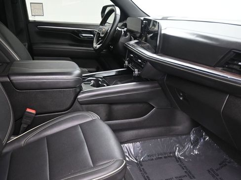 Used 2025 Chevrolet Tahoe Premier image 22