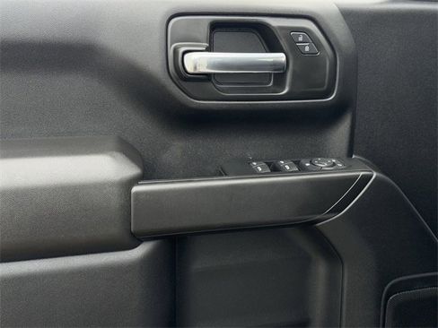 Used 2024 Chevrolet Silverado 1500 Custom image 24