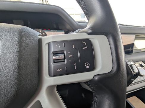 Used 2024 Land Rover Defender 110 S image 20