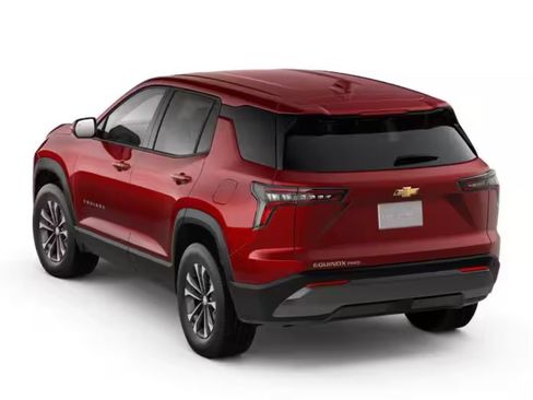 Used 2022 Chevrolet Equinox RS w/ RS Leather Package AWD/4WD image 2