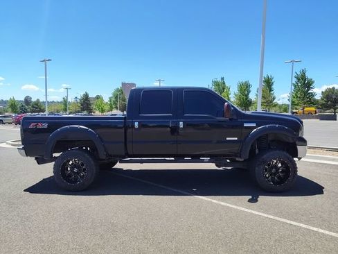 Used 2005 Ford F250 4x4 Crew Cab Super Duty image 2