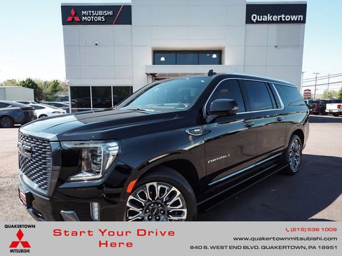 Used 2023 GMC Yukon XL Denali Ultimate AWD/4WD image 1