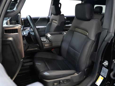 Used 2025 GMC Hummer EV 3X w/ LPO, Sport Package image 33