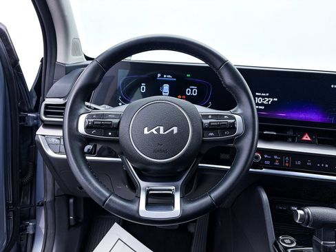 Used 2024 Kia Sportage EX FWD image 29