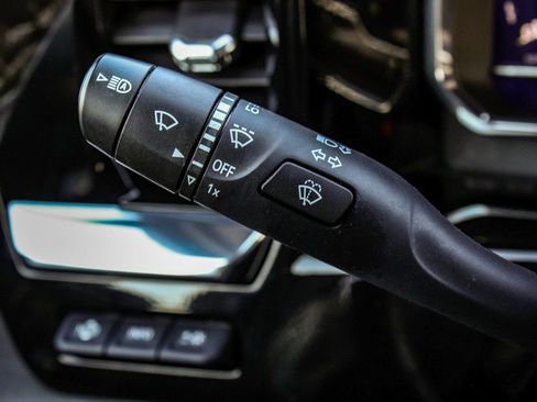 Used 2023 Chevrolet Silverado 1500 High Country image 26