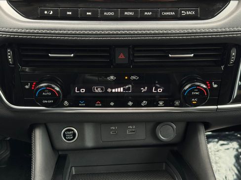 Used 2023 Nissan Rogue SL w/ SL Premium Package FWD image 27