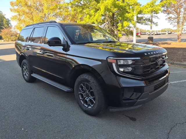 Certified 2025 Ford Expedition Active RWD image 2