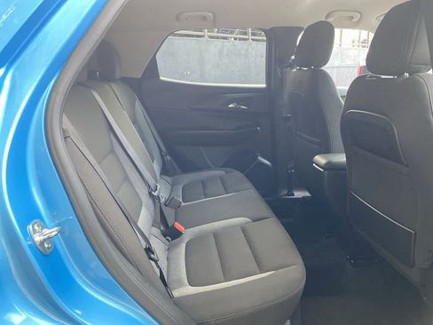 Used 2025 Chevrolet TrailBlazer LT AWD/4WD image 18