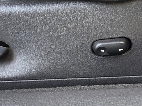 Used 2002 Ford Thunderbird image 18