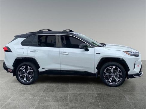 Certified 2024 Toyota RAV4 XSE w/ Weather Package AWD/4WD image 6