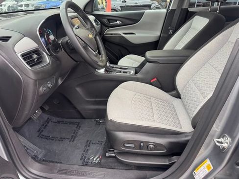 Used 2024 Chevrolet Equinox LT w/ LPO, Floor Liner Package FWD image 19