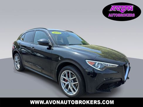 Used 2018 Alfa Romeo Stelvio Ti Sport AWD/4WD image 1