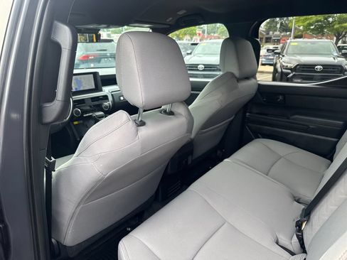 Used 2025 Toyota Tacoma SR5 w/ SR5 Upgrade Package AWD/4WD image 36