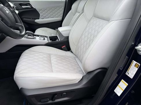 Used 2023 Mitsubishi Outlander SEL image 19