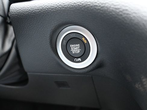 New 2026 Chrysler Pacifica Select w/ S Appearance Package image 14