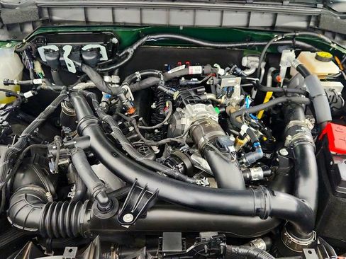 Used 2023 Ford Bronco Badlands image 26