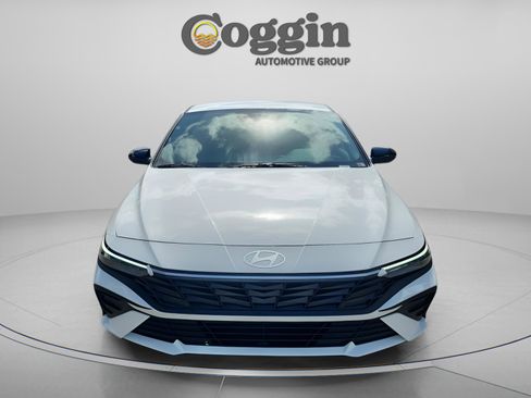 New 2026 Hyundai Elantra Sport FWD image 9