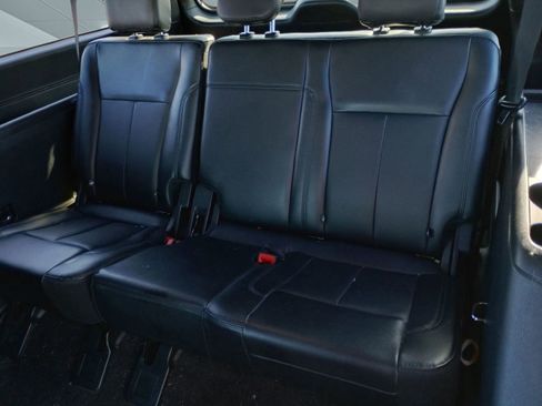 Used 2021 Ford Expedition Max XLT image 35