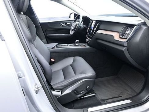 Used 2023 Volvo XC60 B5 Plus w/ Climate Package FWD image 29
