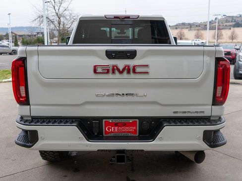 Used 2020 GMC Sierra 2500 Denali w/ Denali Ultimate Package image 6