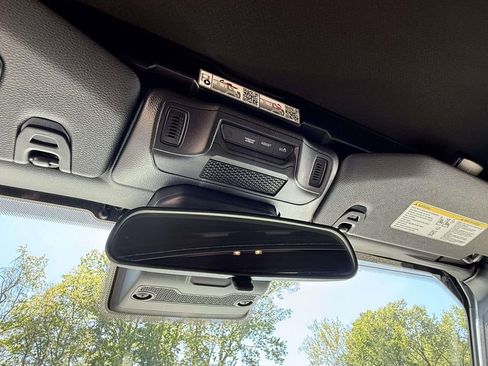 Used 2024 Jeep Wrangler Unlimited Sahara AWD/4WD image 30