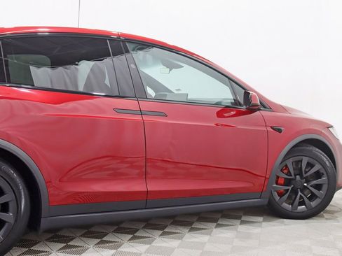 Used 2023 Tesla Model X Plaid image 10