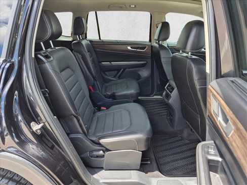 Used 2024 Volkswagen Atlas SEL AWD/4WD image 21
