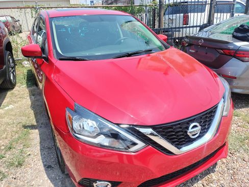 Used 2019 Nissan Sentra SV w/ Special Edition Package FWD image 2