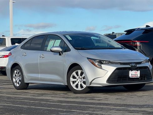 Certified 2025 Toyota Corolla LE image 2