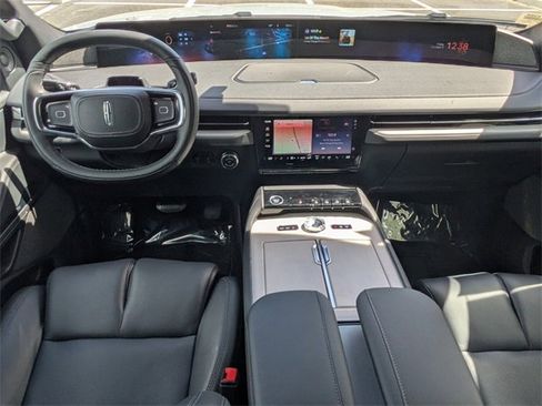 New 2025 Lincoln Navigator Reserve w/ Jet Appearance Package image 14