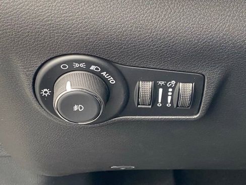 New 2026 Jeep Compass Limited image 26