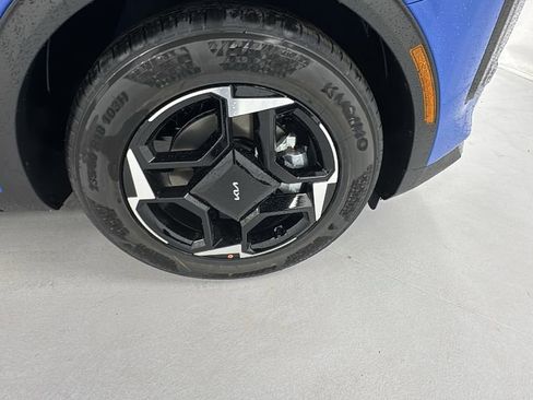 New 2026 Kia Sportage EX image 9