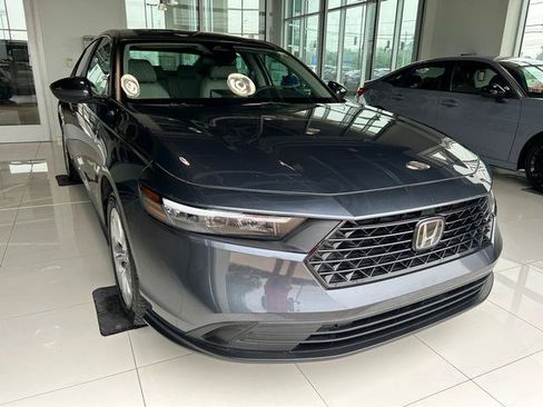 Certified 2023 Honda Accord LX image 5