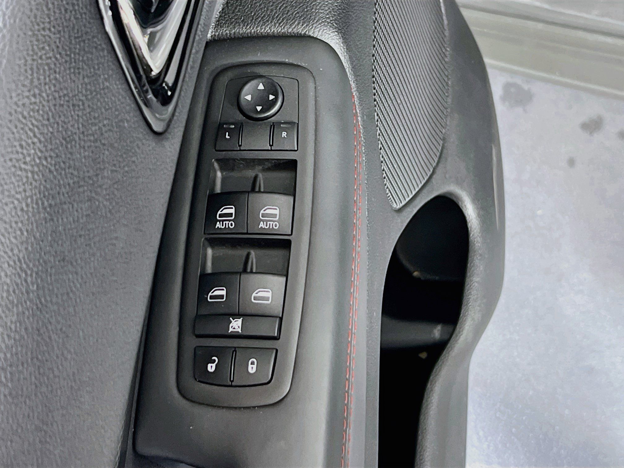 Used 2023 Dodge Durango R/T AWD/4WD image 18