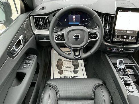 New 2026 Volvo XC60 B5 Ultra w/ Climate Package AWD/4WD image 5