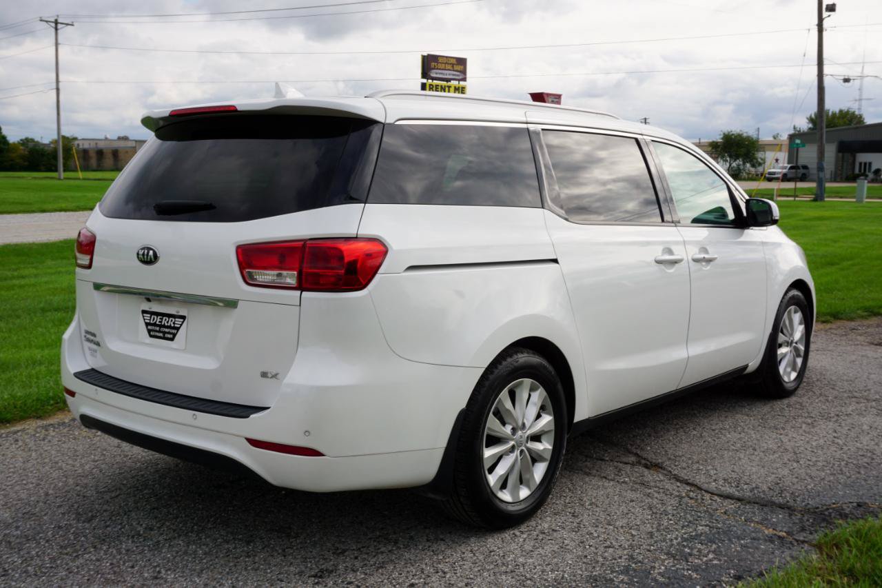 Used 2017 Kia Sedona EX FWD image 22