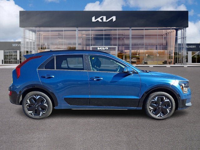 Certified 2023 Kia Niro Wind FWD image 7