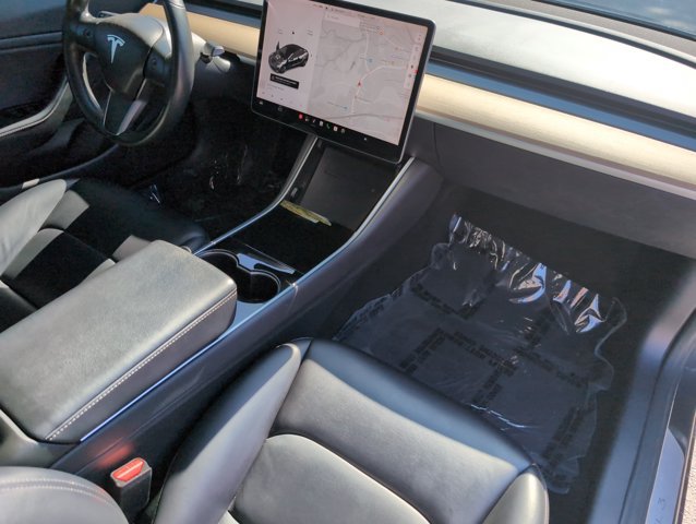 Used 2018 Tesla Model 3 Long Range RWD image 29