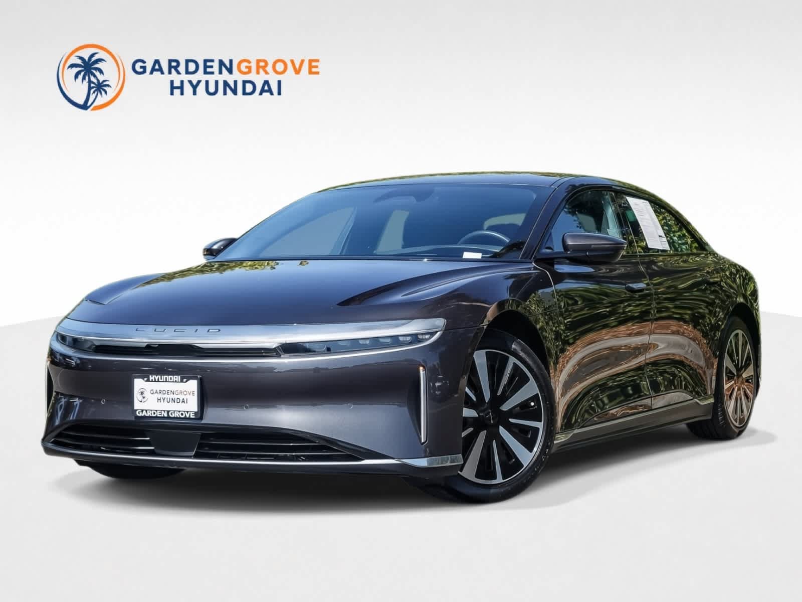 Used 2024 Lucid Air Touring AWD/4WD image 1