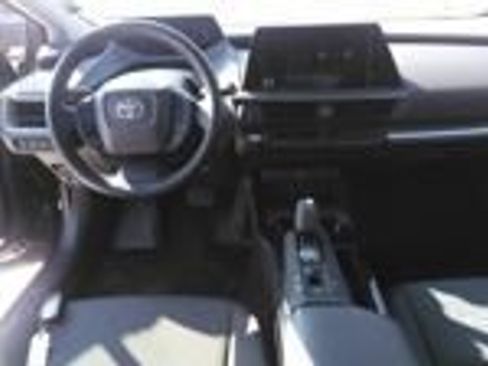 Used 2024 Toyota Prius LE image 5