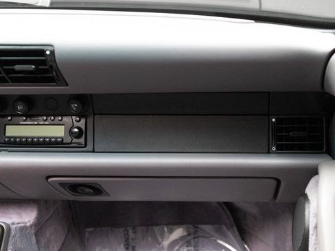 Used 1997 Porsche 911 Carrera RWD image 86