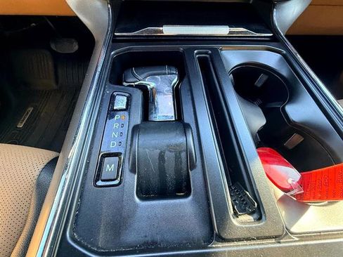 Used 2022 Ford F150 Lariat w/ Equipment Group 502A High image 43