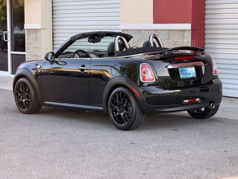 Used 2013 MINI Cooper Roadster FWD image 16