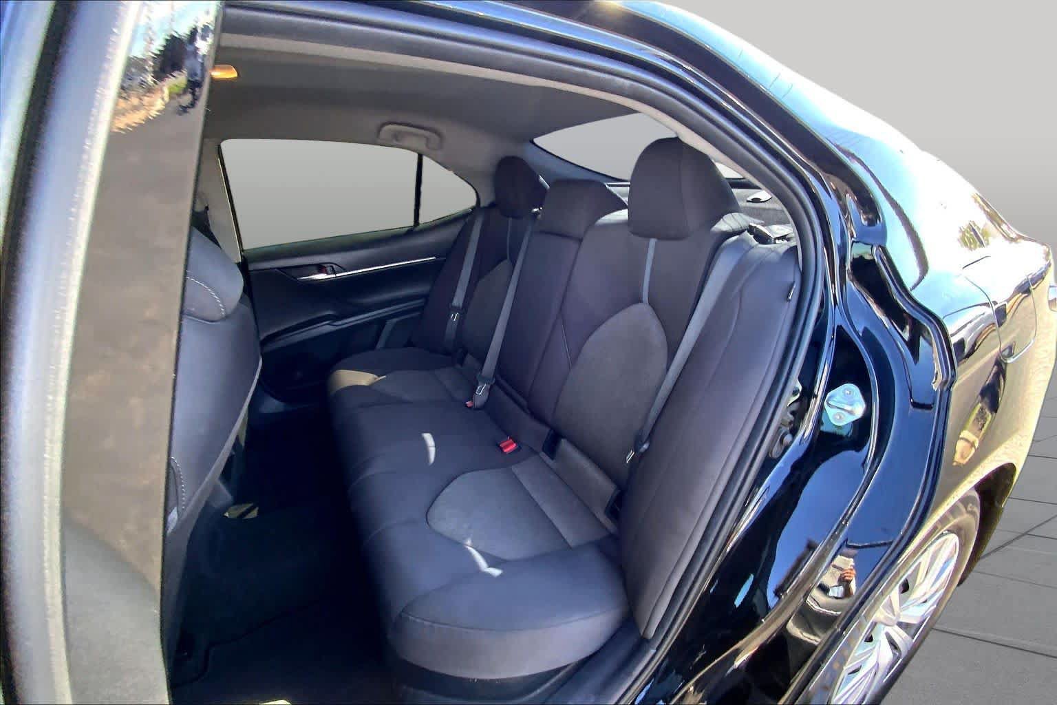 Used 2023 Toyota Camry LE FWD image 21