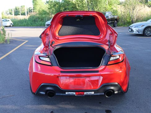 Used 2023 Toyota GR86 Premium RWD image 5