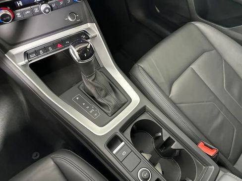 Used 2025 Audi Q3 2.0T Premium image 20