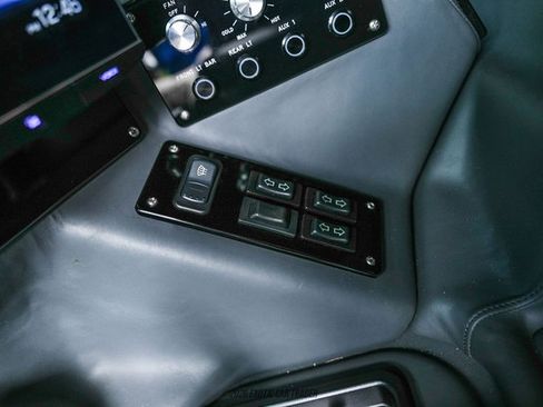 Used 2003 HUMMER H1 4-Door Open Top image 41