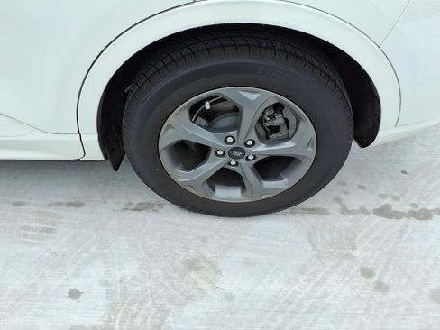 Used 2023 Ford Escape ST-Line w/ Tech Pack #1 FWD image 8