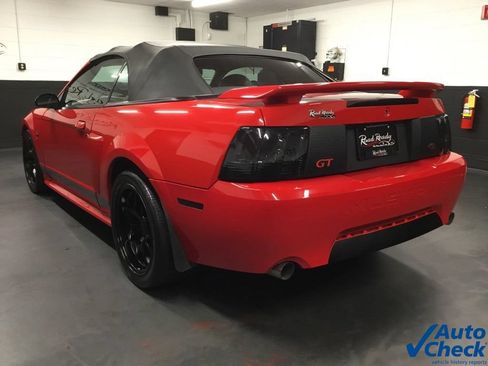 Used 2004 Ford Mustang GT RWD image 19