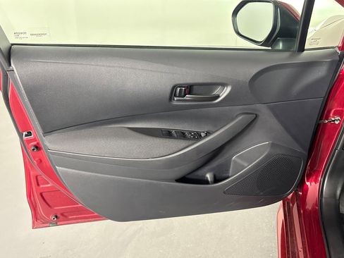 Certified 2025 Toyota Corolla LE image 24